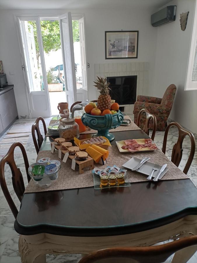Il Giardino Della Scuncerta Bed & Breakfast Lecce Exterior photo